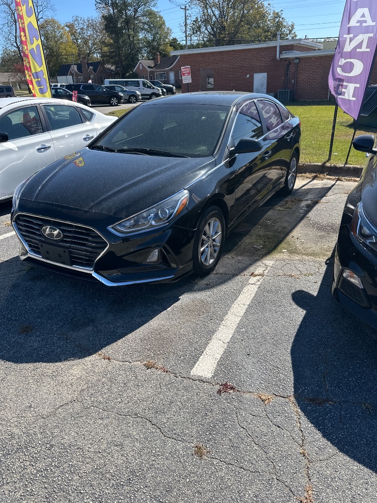 2019 Hyundai Sonata SE's photo