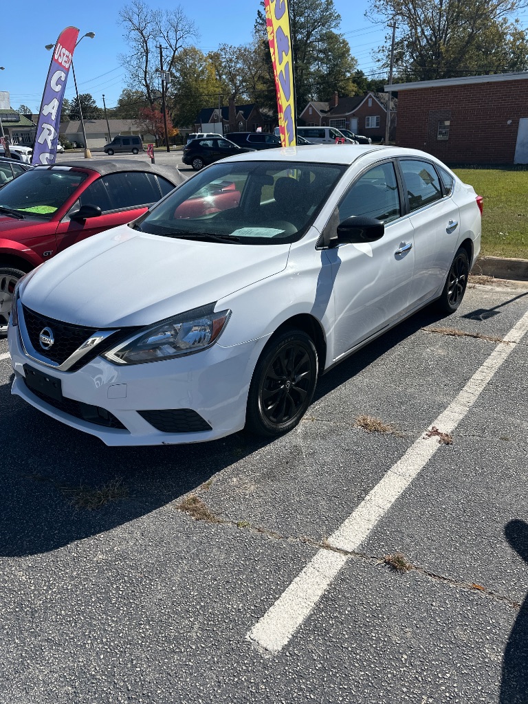 2018 Nissan Sentra S's photo