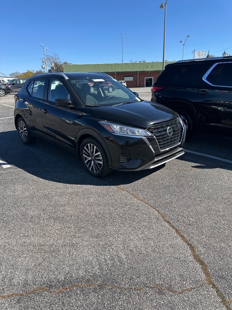 2021 Nissan Kicks SV's photo